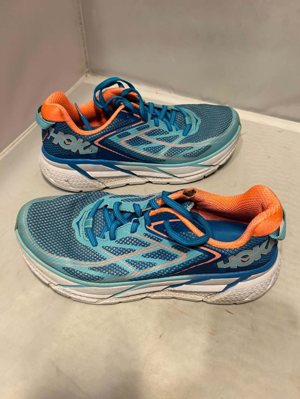 Hoka One One Womens Clifton Running Shoes Sneakers Size 9